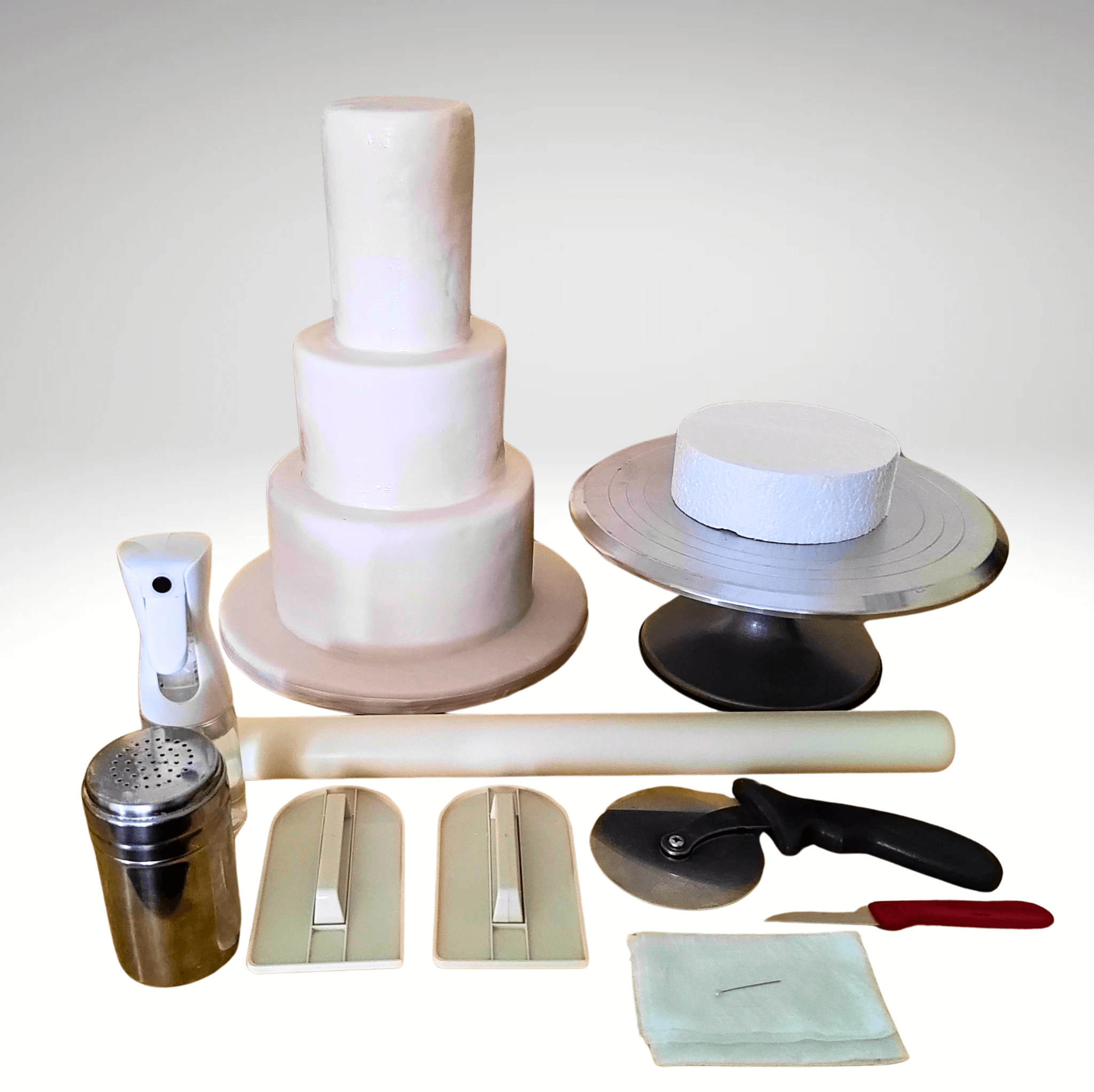 Tool for covering a cake with fondant